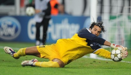 九游官网入口-战术变革：欧冠中最具创新的打法潮流，欧战欧冠