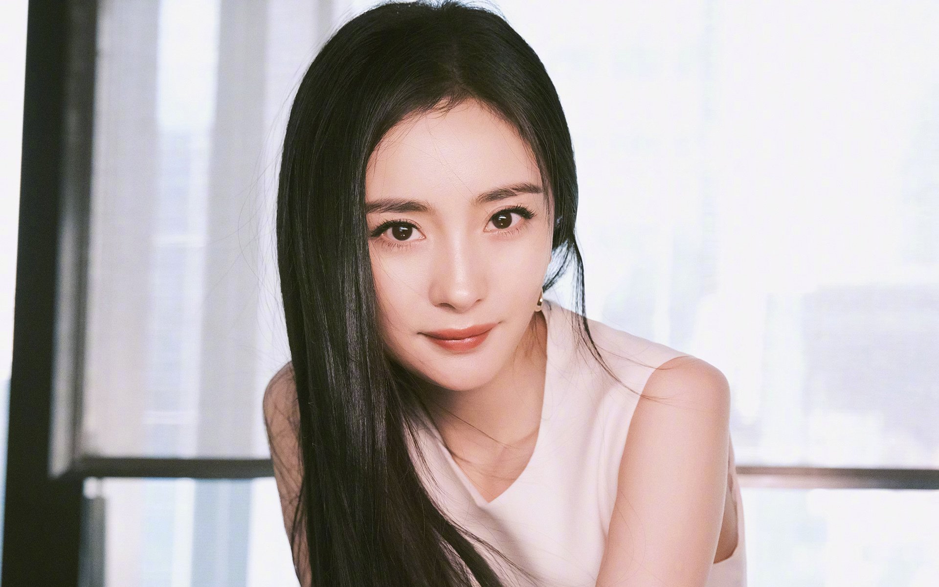 九游网页版入口-特斯·冯·迪克：全场控球的技术让南非队稳定进攻步伐，冯 斯特拉克