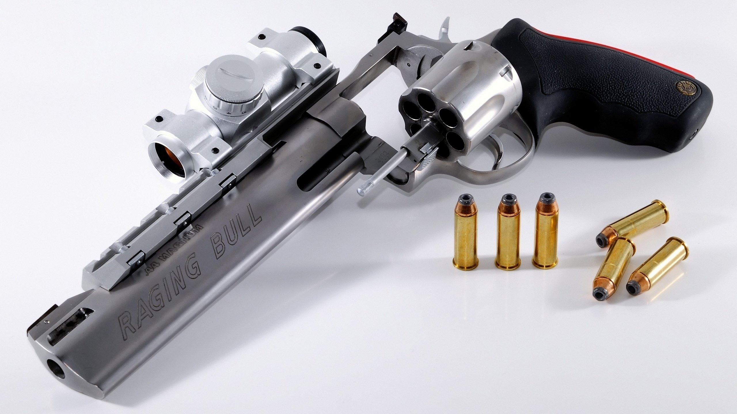 九游娱乐官网 (jiuyou)-英超固若金汤：防线坚不可摧，战局胶着