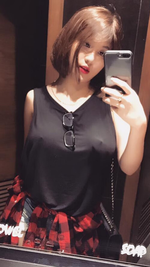 JIUYOU GAMING-陈佳三米板初登领奖台