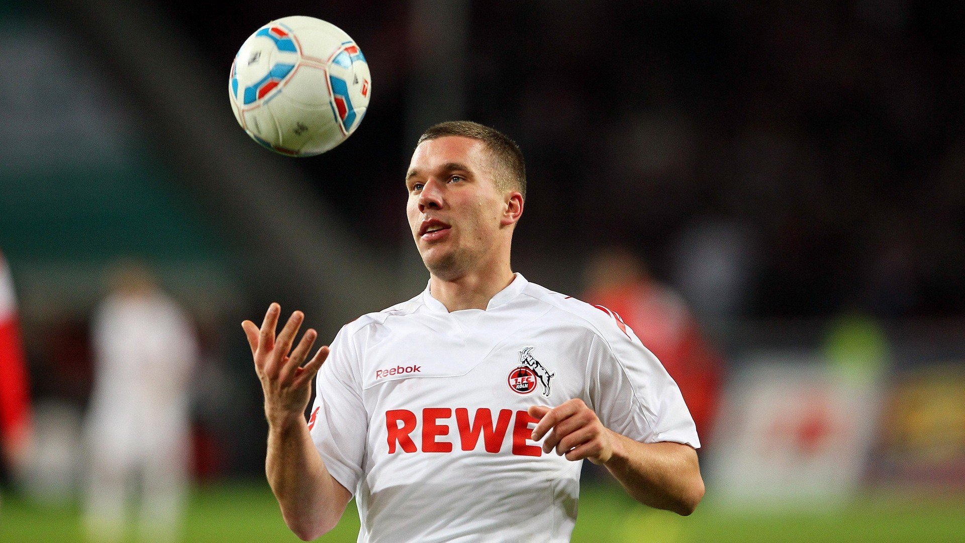 精彩纷呈的中超季后赛激烈角逐中，中超季军之战